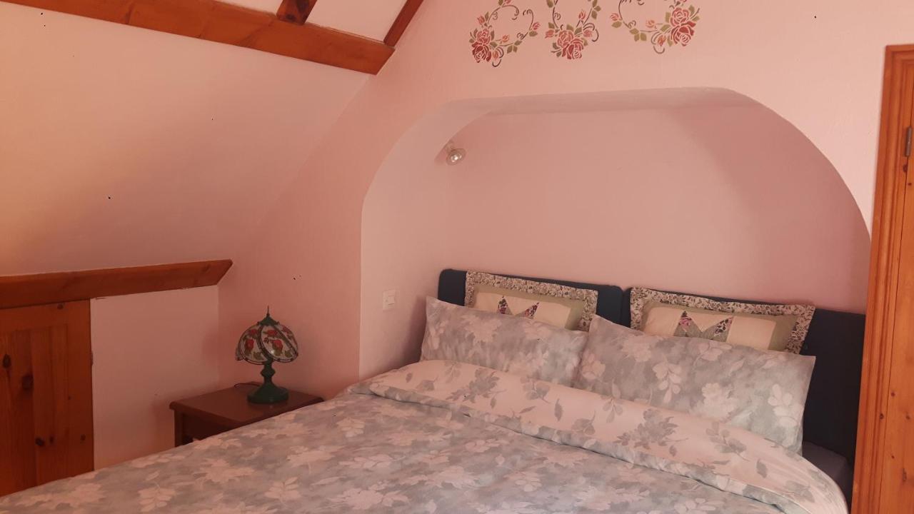 La Meslaie Bed and Breakfast Le Teilleul Exteriör bild